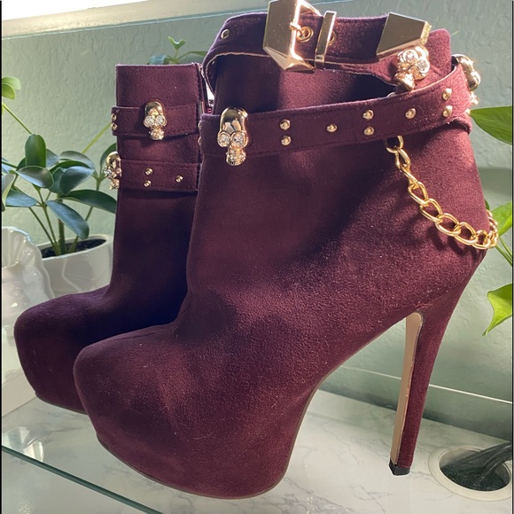 Maroon Skull Detail Platform Wedge Booties - Picture 9 of 16